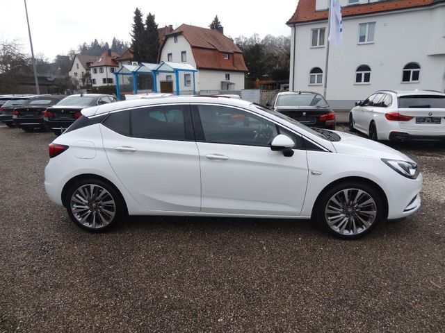 Fahrzeugabbildung Opel Astra K Dynamic/LED/GSD/Kamera/Navi/200PS/71.000