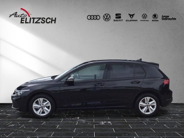 Fahrzeugabbildung Volkswagen Golf VIII TSI Life Standhzg. LED AHK Navi Pano A