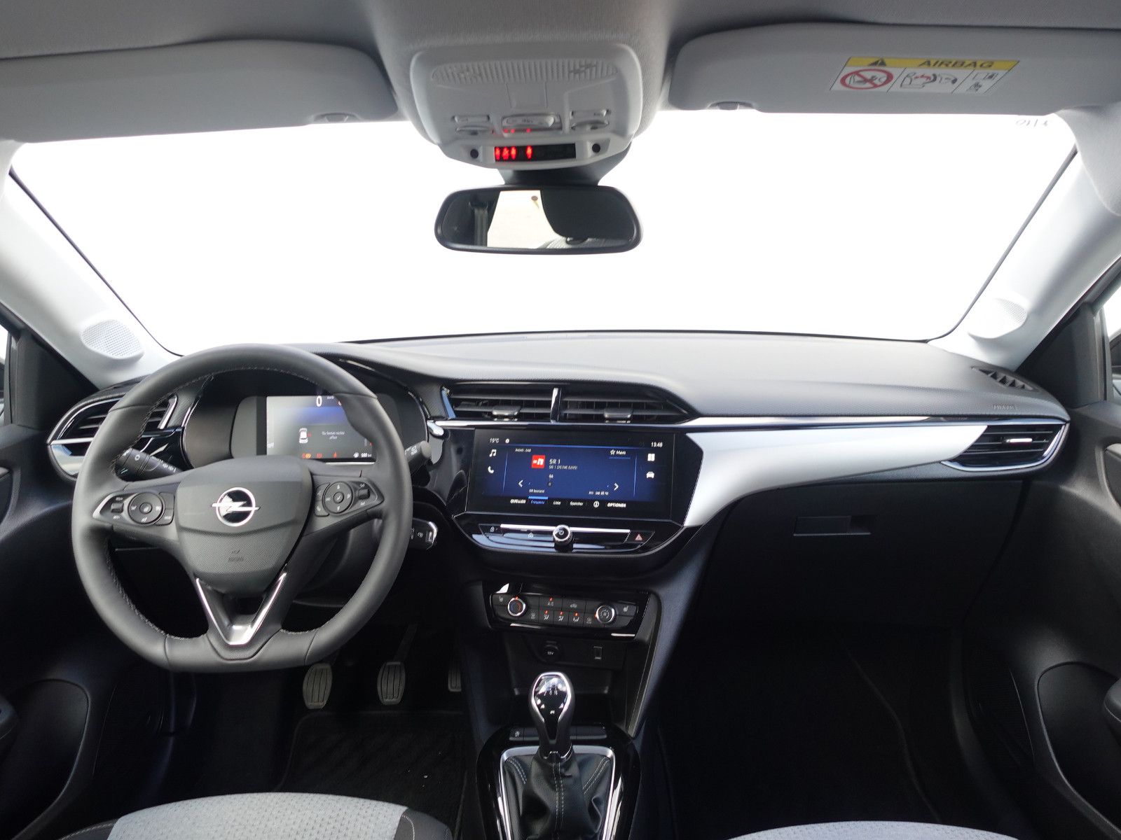 Fahrzeugabbildung Opel Corsa 1.2,Kamera,Sitz+Lenkradhzg,Allwetter,LED