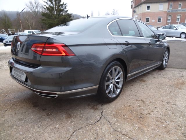 Fahrzeugabbildung Volkswagen Passat/Highline/2xR-Line/LED/Virtual/Kam/Leder/