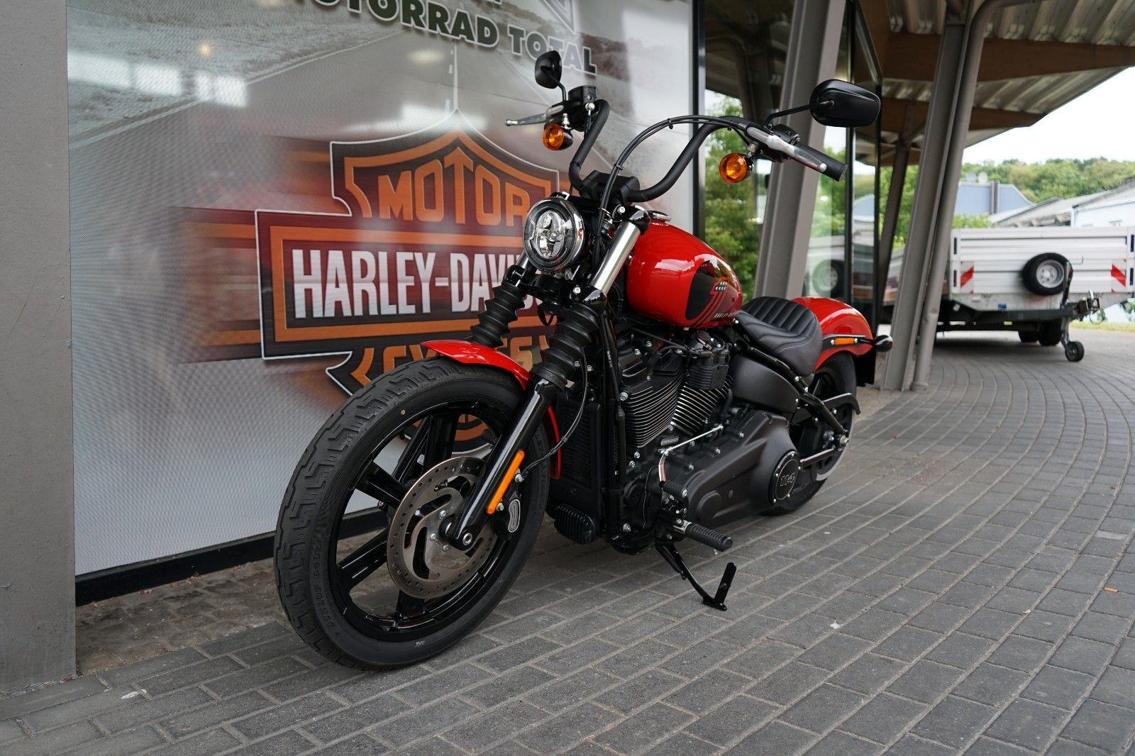 Fahrzeugabbildung Harley-Davidson Street Bob 114 - Kesstech - Neuwertig - Garantie