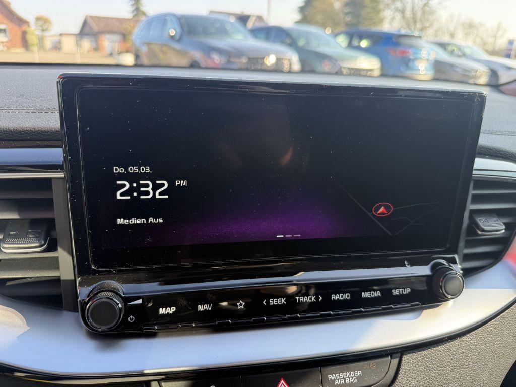 Kia Ceed SW 1.5 T-GDI DCT7 OPF Vision