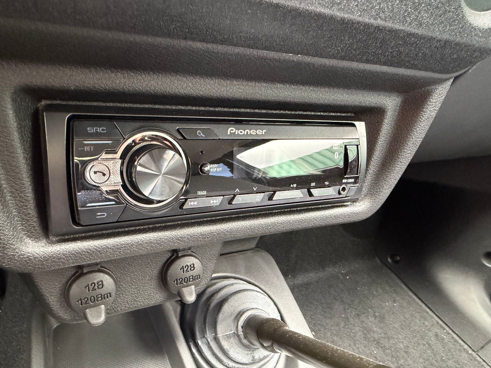 Fahrzeugabbildung Lada LEGEND "PREMIUM PLUS"! SONDERAUSST. AET-2026!