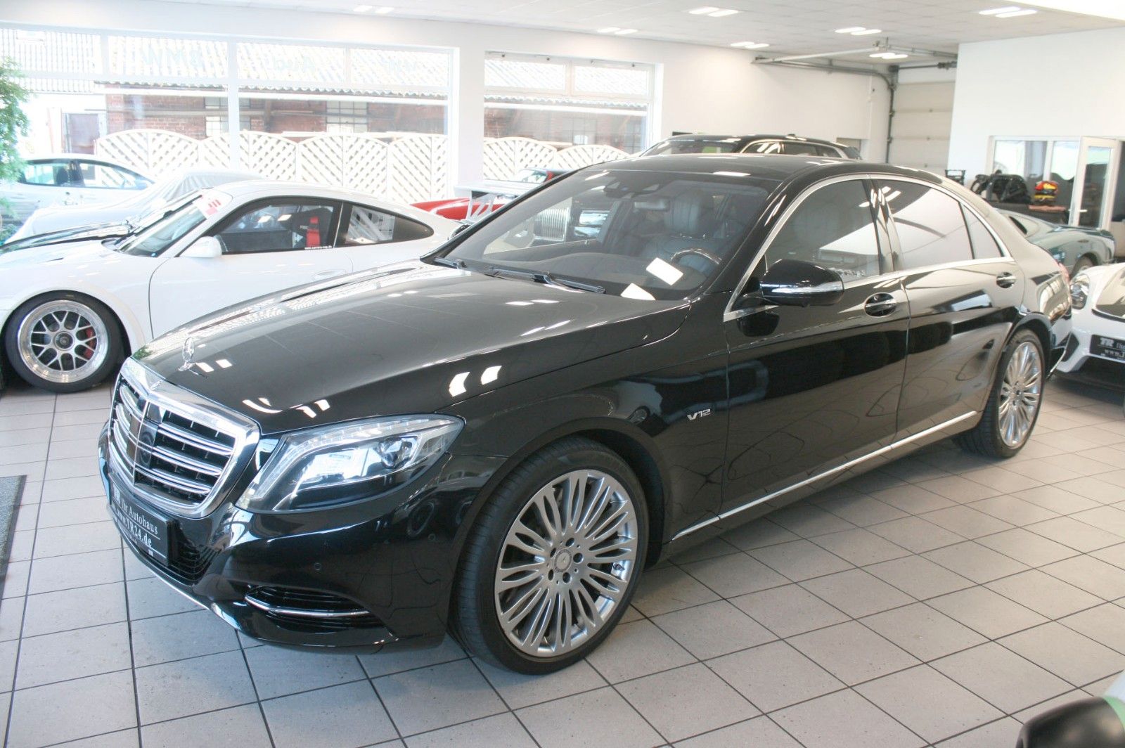 Fahrzeugabbildung Mercedes-Benz S 600 Langversion **BRD/Exklusiv/Fond TV**