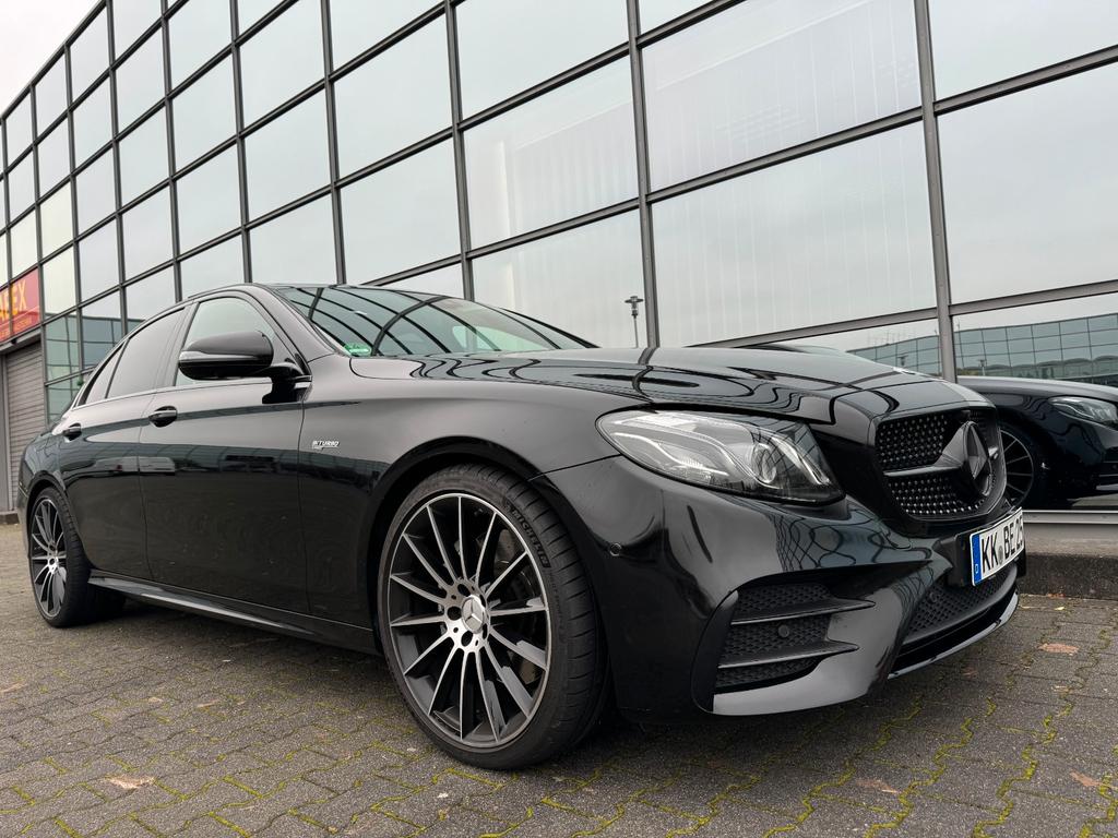 Mercedes-Benz E 43 AMG
