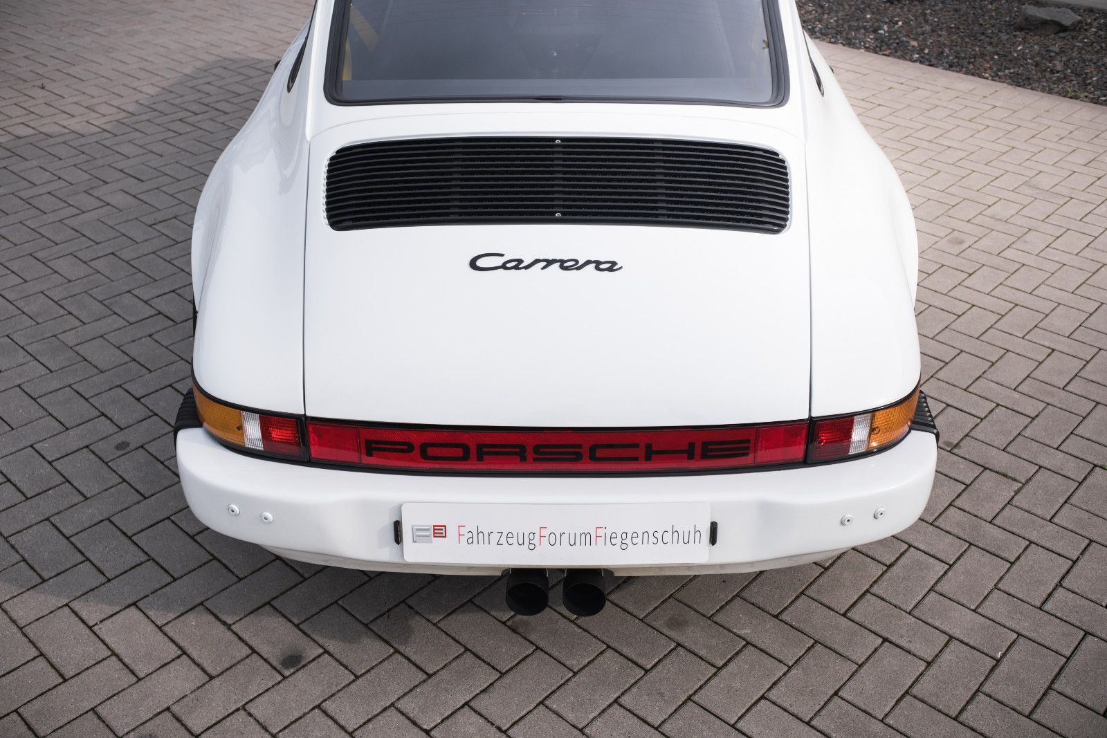 Fahrzeugabbildung Porsche 911 Carrera Coupe - 330PS - umfangr. restauriert