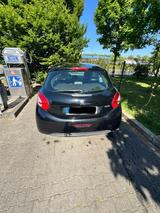 Peugeot 208 1.0  - Peugeot 208 in Düsseldorf