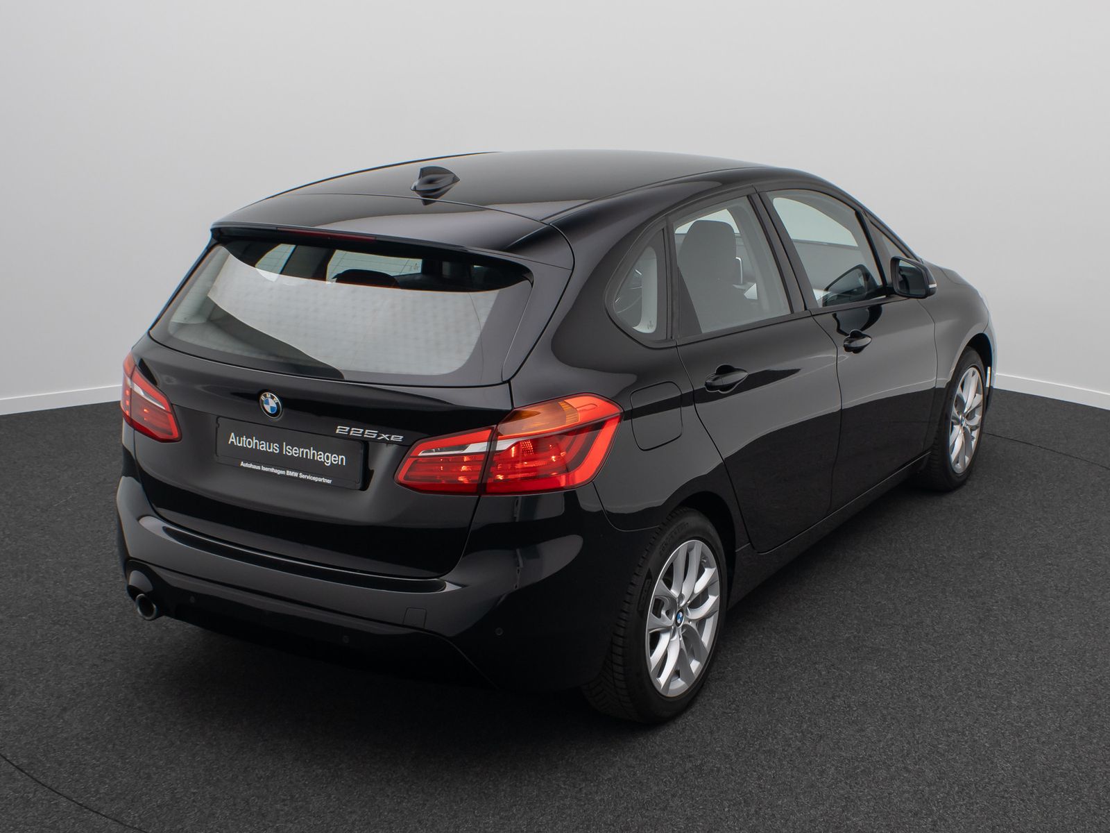 Fahrzeugabbildung BMW 225xe iPerf  Active Tourer ParkAss Navi WLAN PDC