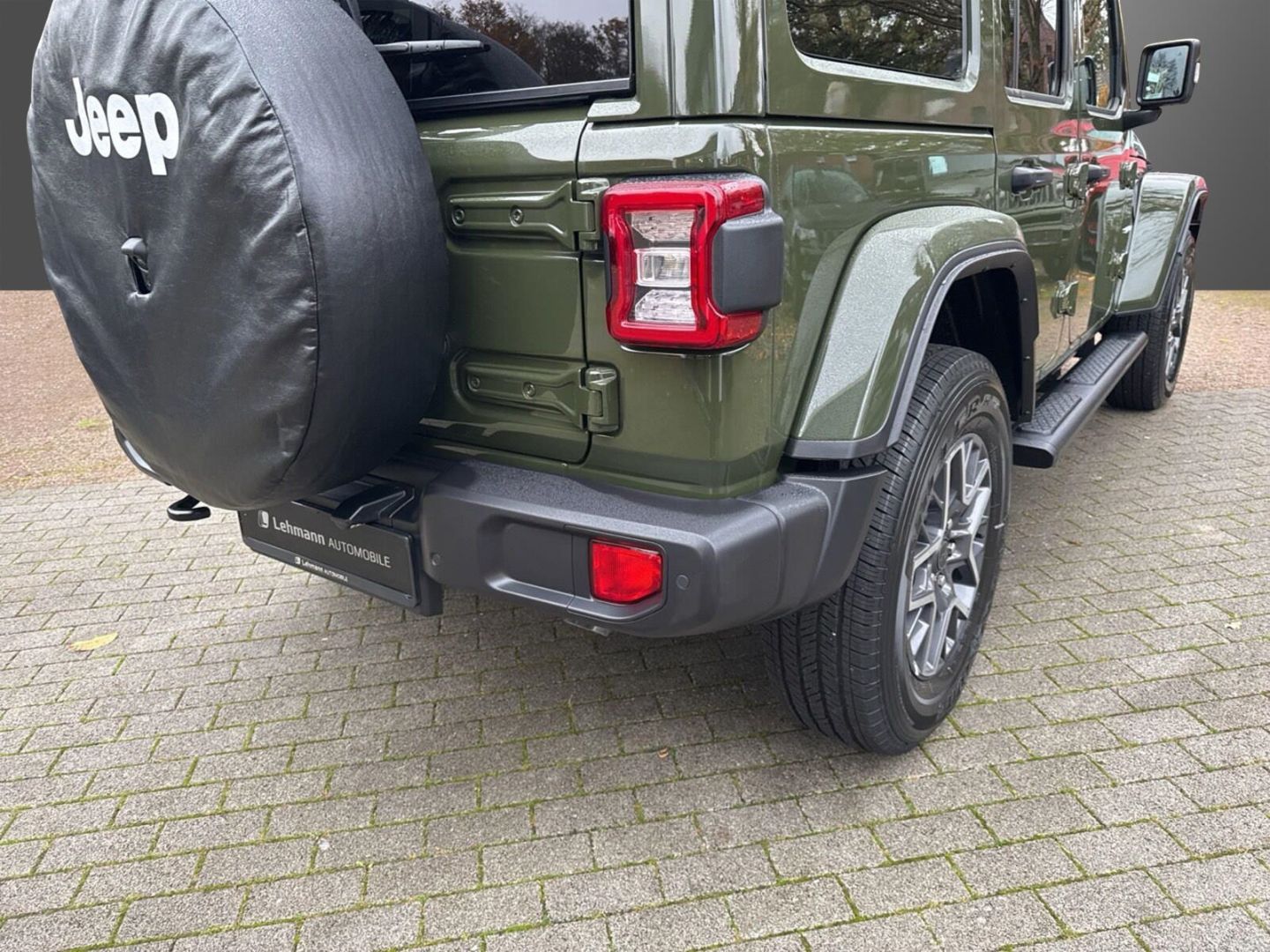 Fahrzeugabbildung Jeep Wrangler 2.0 T-GDI Unlimited Sahara MY24