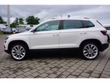 Skoda Karoq 2.0 TDI Style 4x4 DSG Navi LED ACC Kamera  - Skoda Karoq mit Diesel-Antrieb: Geländewagen, Automatik