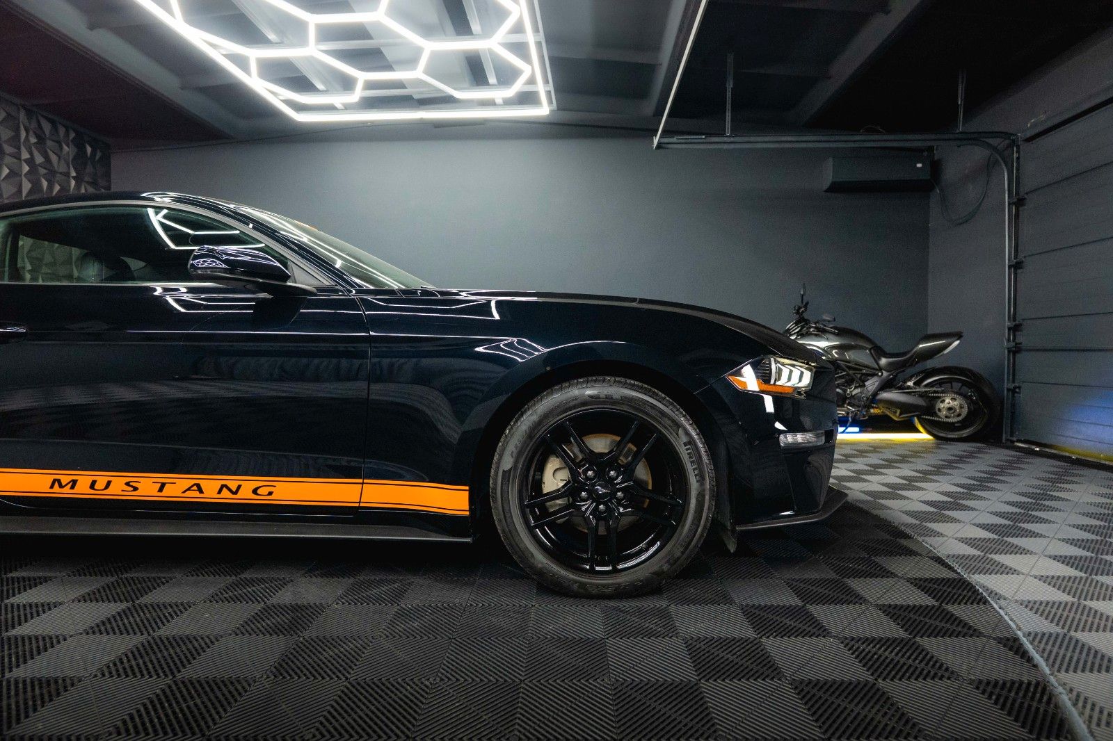 Fahrzeugabbildung Ford Mustang Shelby GT Coupe Performance 6-Gang *LED*