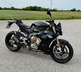 BMW S1000R, EZ 10/2024, 1.900 km, unfallfrei