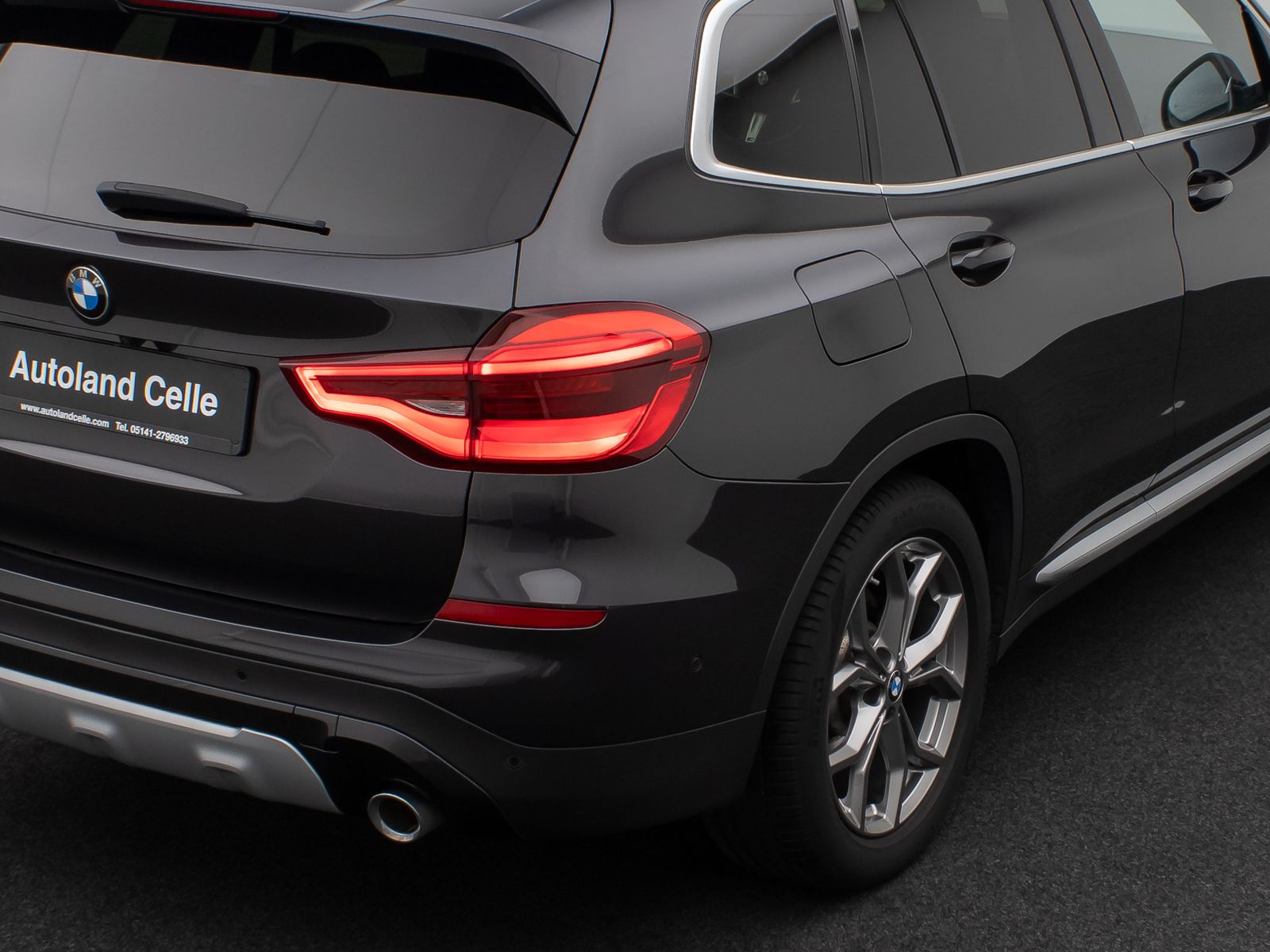 Fahrzeugabbildung BMW X3 xD20d xLine 360°HUD DAB HiFi Alarm Komfort