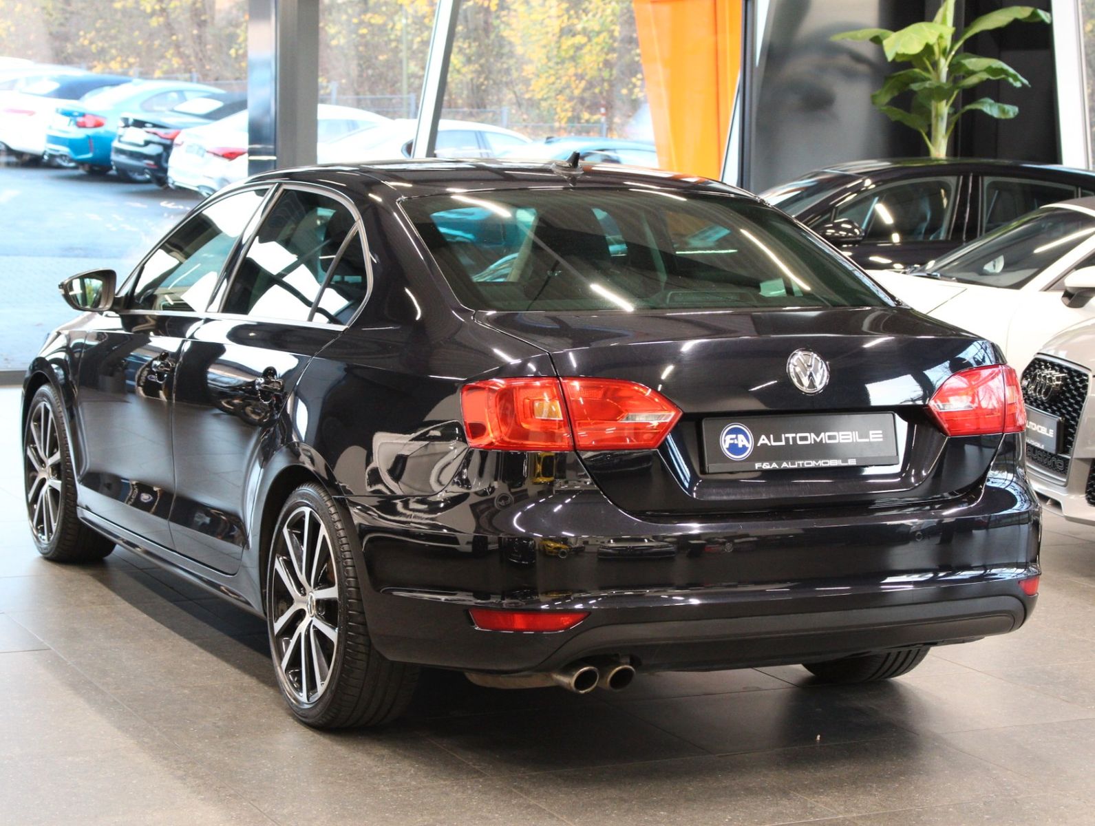 Fahrzeugabbildung Volkswagen Jetta 2.0 TSI DSG Highline