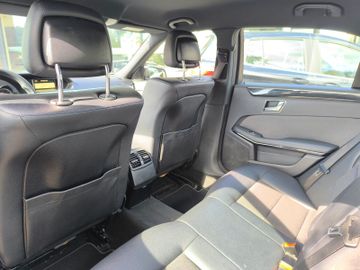 Mercedes E 220 - 10