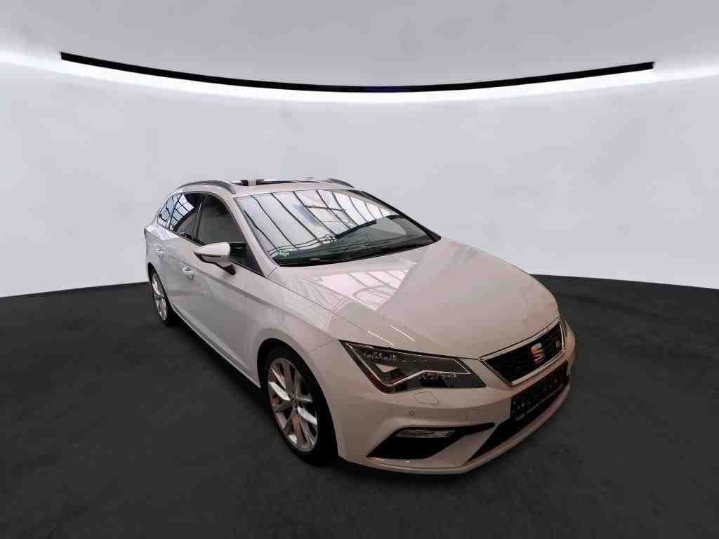 Fahrzeugabbildung SEAT Leon ST FR TSI DSG *AHK*Panodach*Cam*Navi*LED*