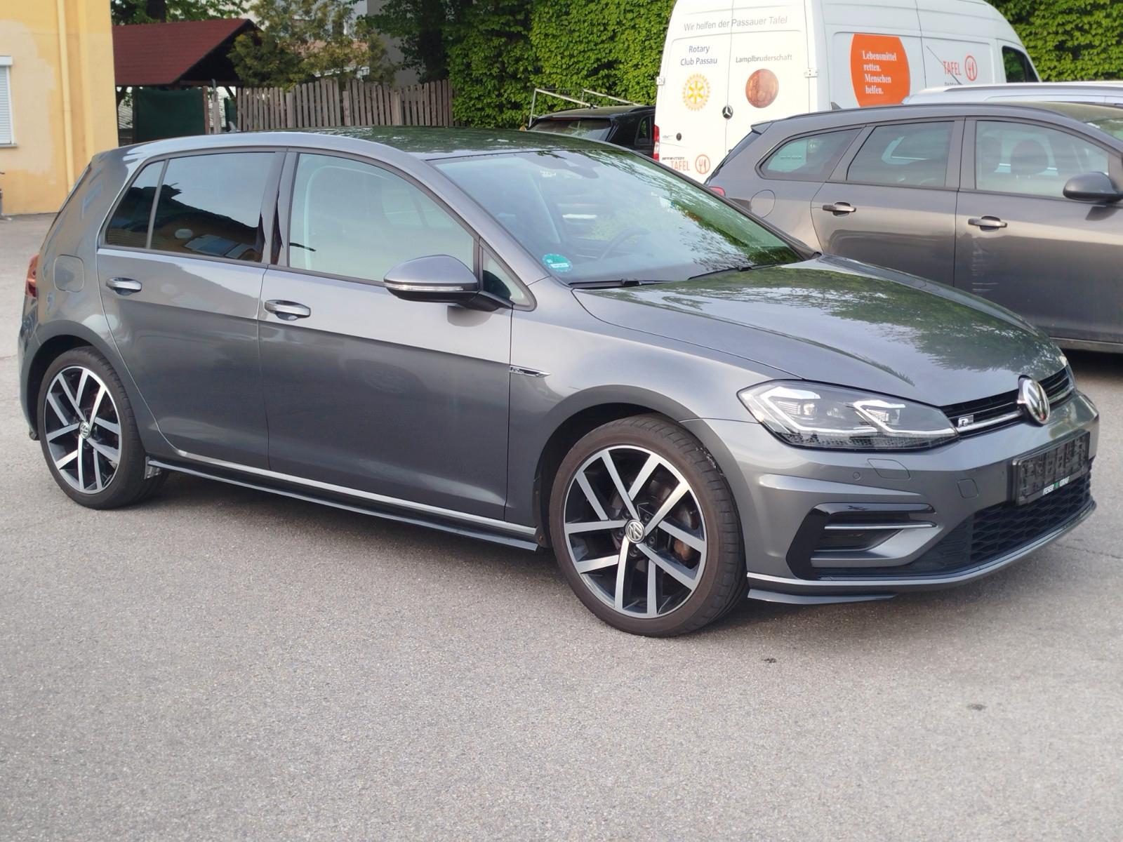 Volkswagen Golf VII Lim. Highline R-Line