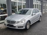 Mercedes-Benz E 200 E Limousine E 200 CDI BlueEfficiency - Mercedes-Benz E 200 mit Diesel-Antrieb: Automatik