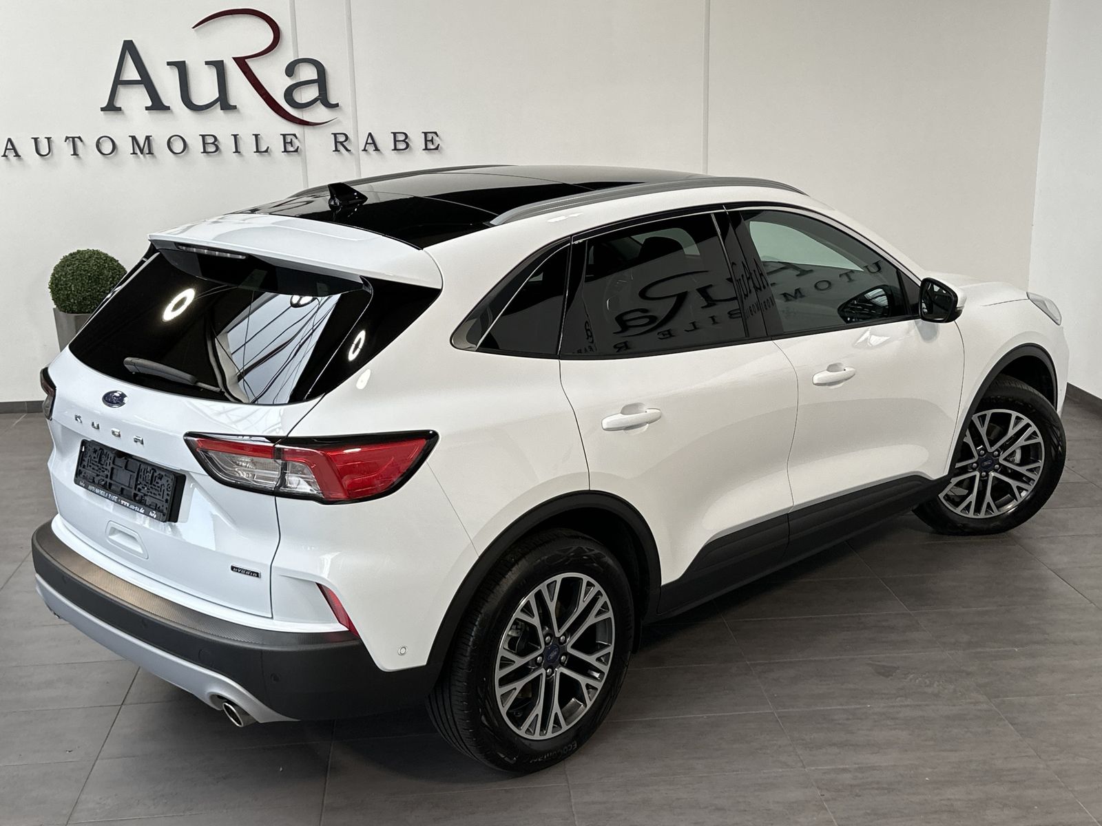 Fahrzeugabbildung Ford Kuga 2.5 Duratec PHEV Titanium X NAV+LED+PANO+PP
