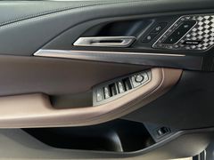 Fahrzeugabbildung BMW 218i Active Tourer M Sport--ACC/Travel/Pano/Head