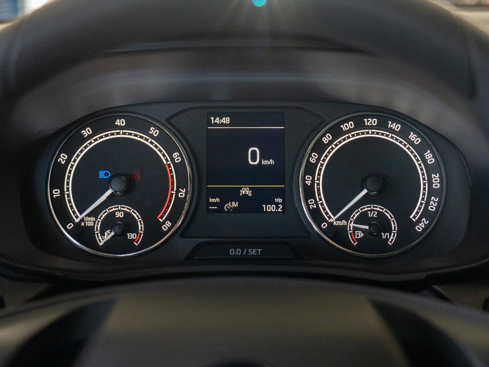 Fahrzeugabbildung SKODA Fabia Ambition KLIMA/DAB/SMARTLINK/LED/TEMPOMAT