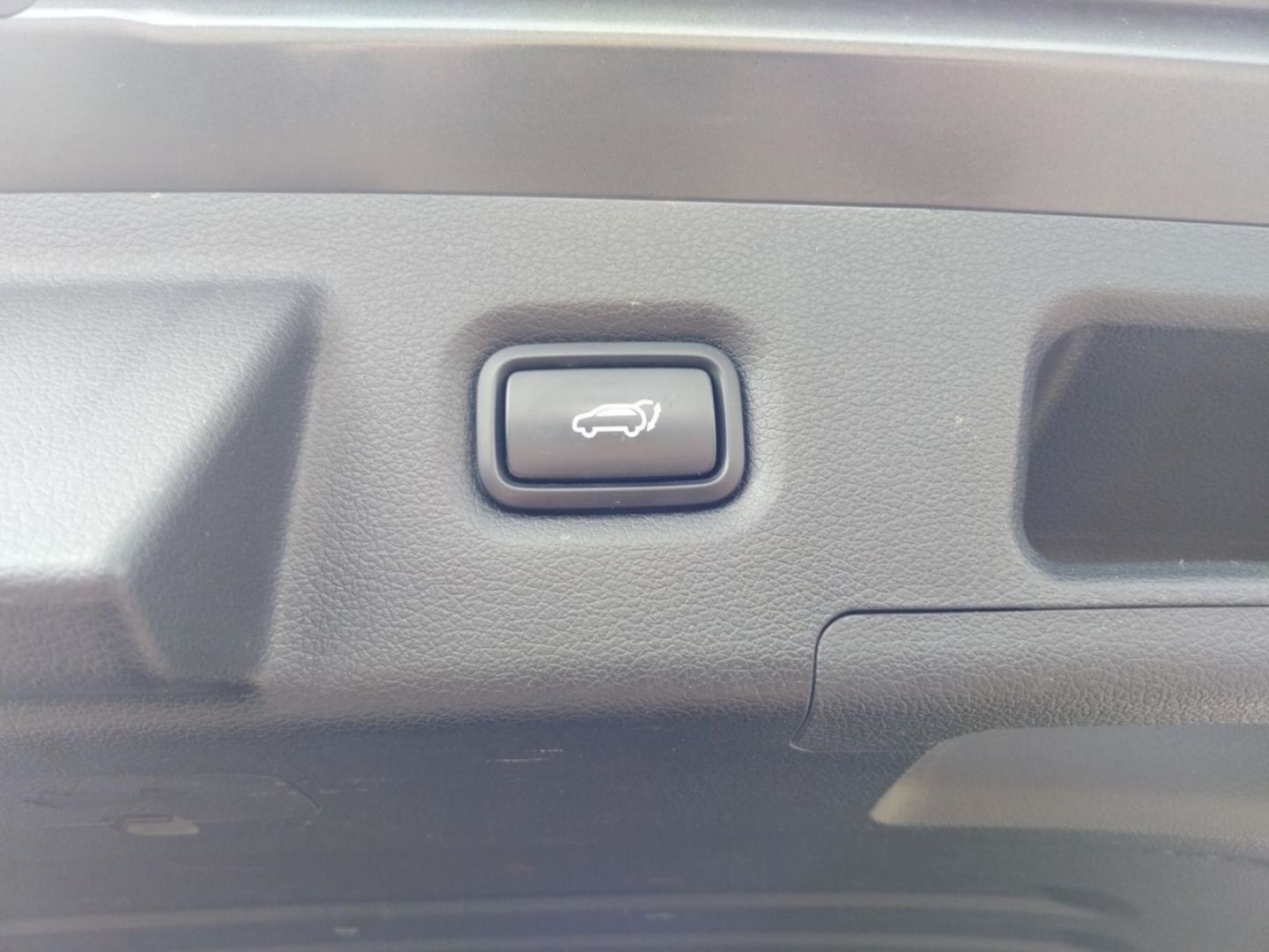 Fahrzeugabbildung Hyundai SANTA FE 2.2 CRDi 2WD Premium Navigation LED
