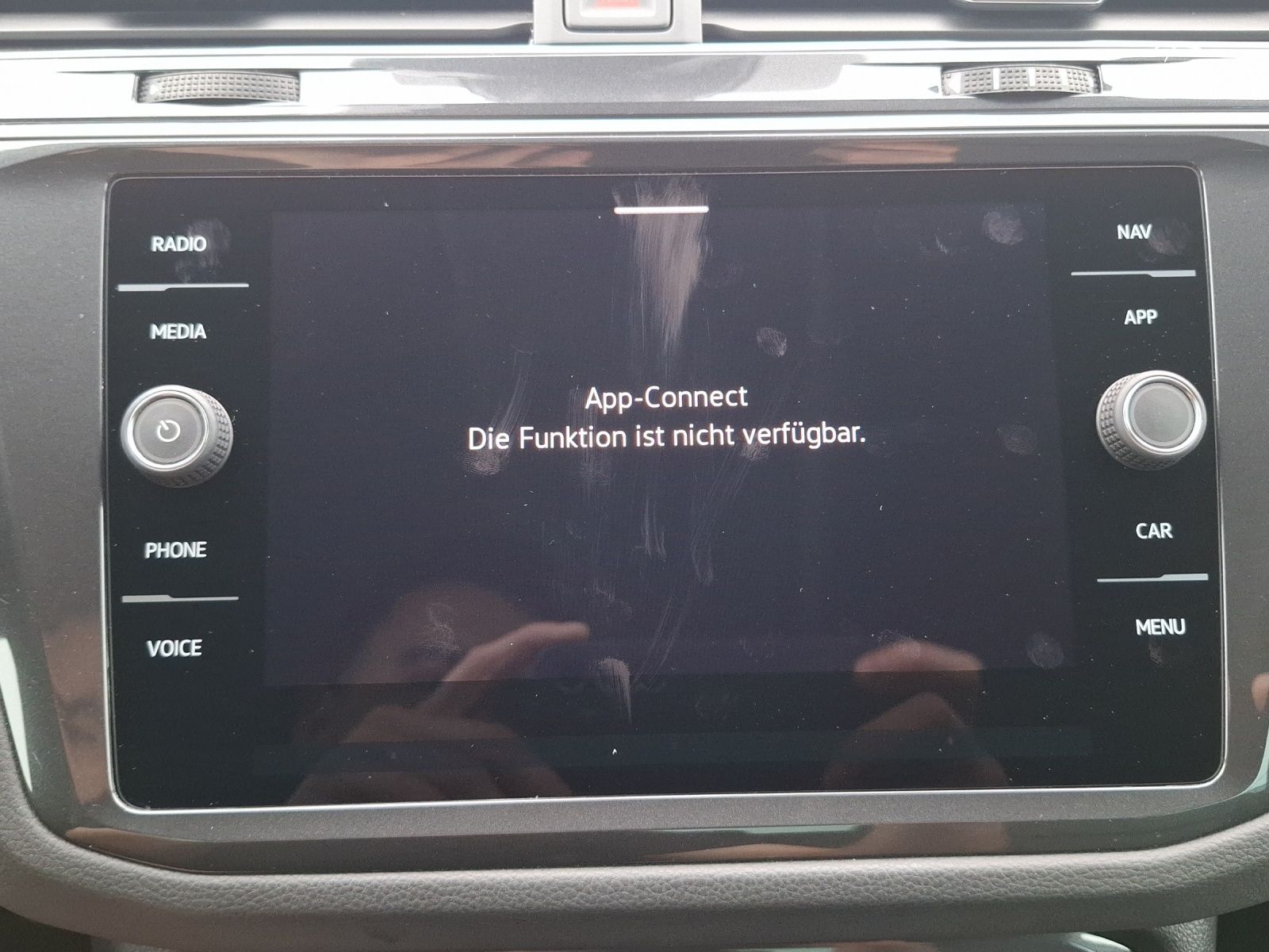 Fahrzeugabbildung Volkswagen Tiguan TSI Life LED Navi AID ACC PDC SHZ