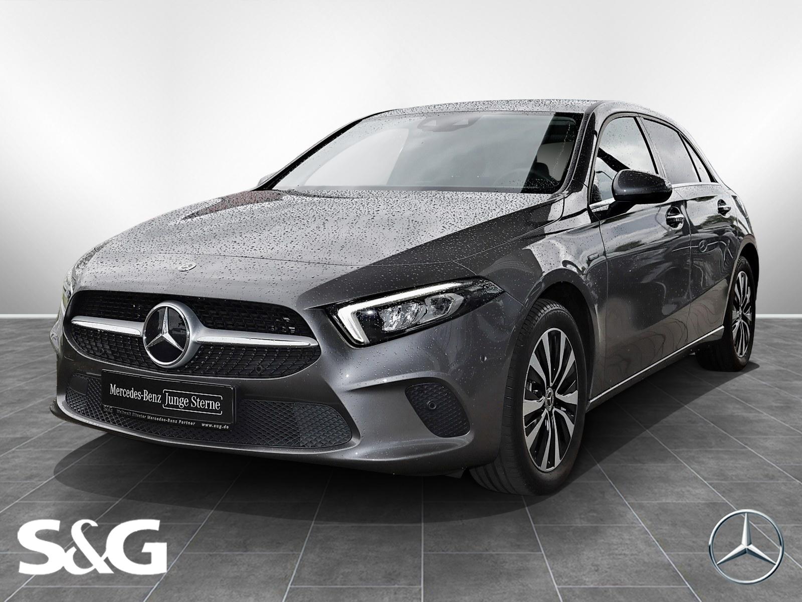 Mercedes-Benz A 250 e Style AHK+TOTWINKEL+MEMORY+CARPLAY+17"