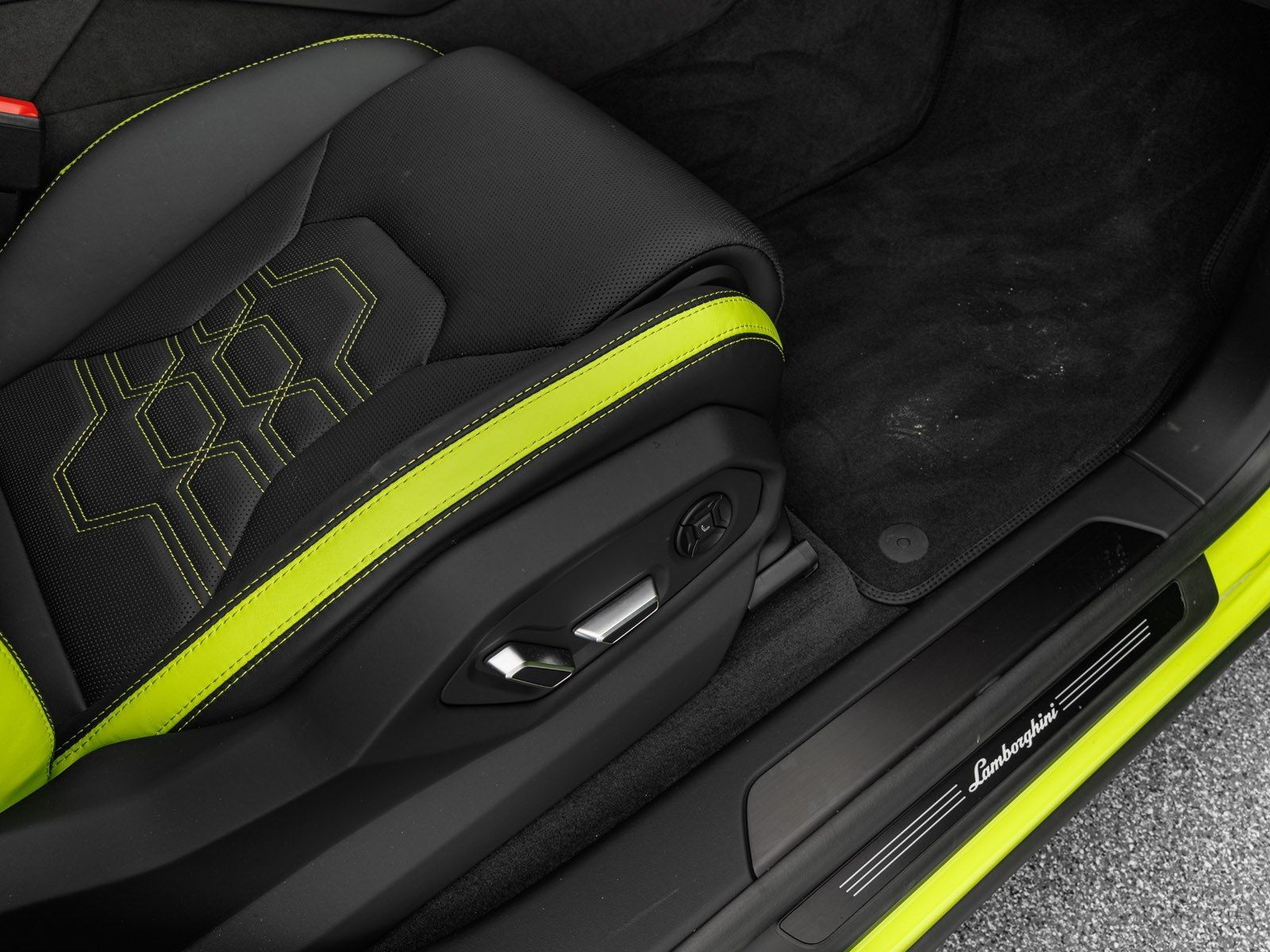 Lamborghini Urus SE/Verde Scandal/Selezione/1.Hand foto 14
