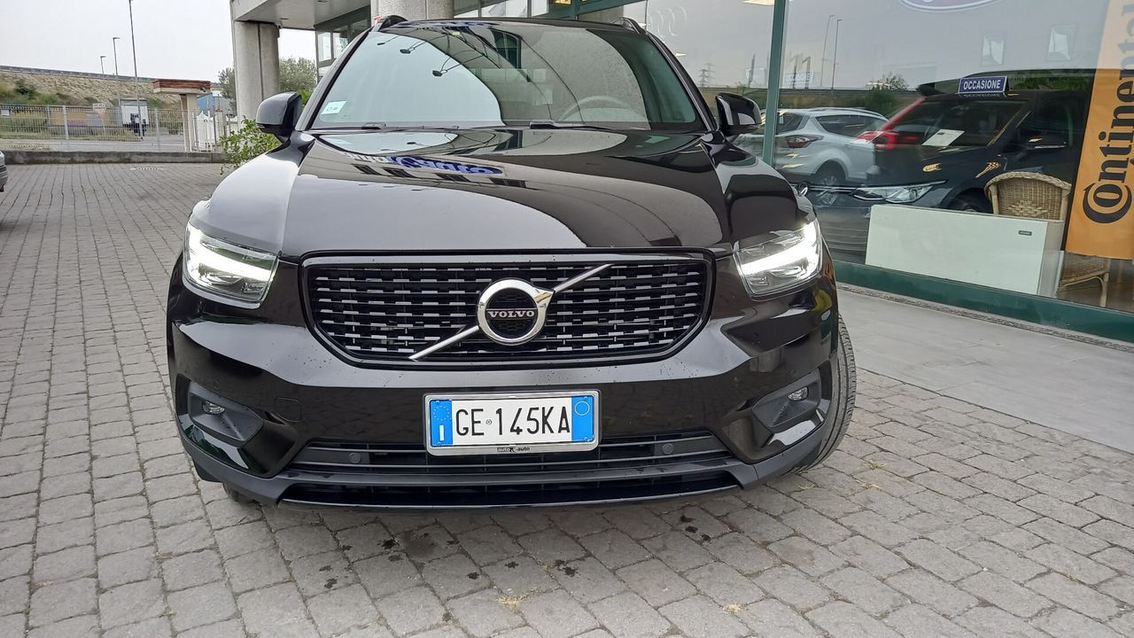Volvo XC40 T5 Recharge Plug-in Hybrid R-design imagem 2