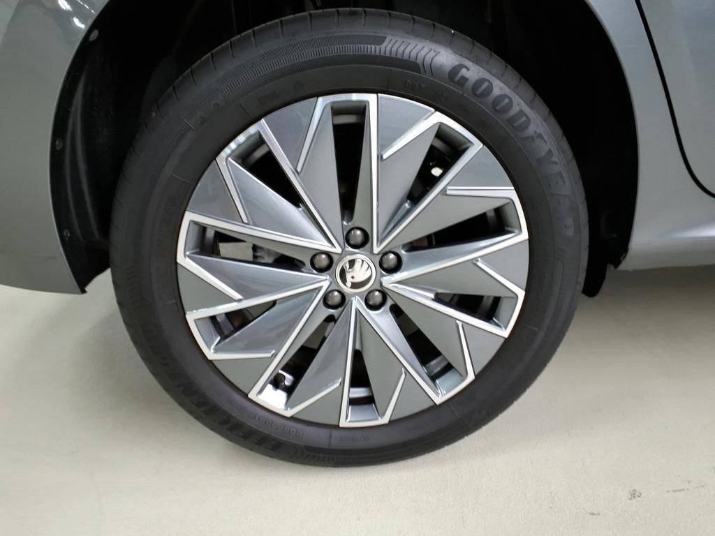 Skoda Kamiq Ambition 1.0 TSI AHK*Tempo*PDC*SH
