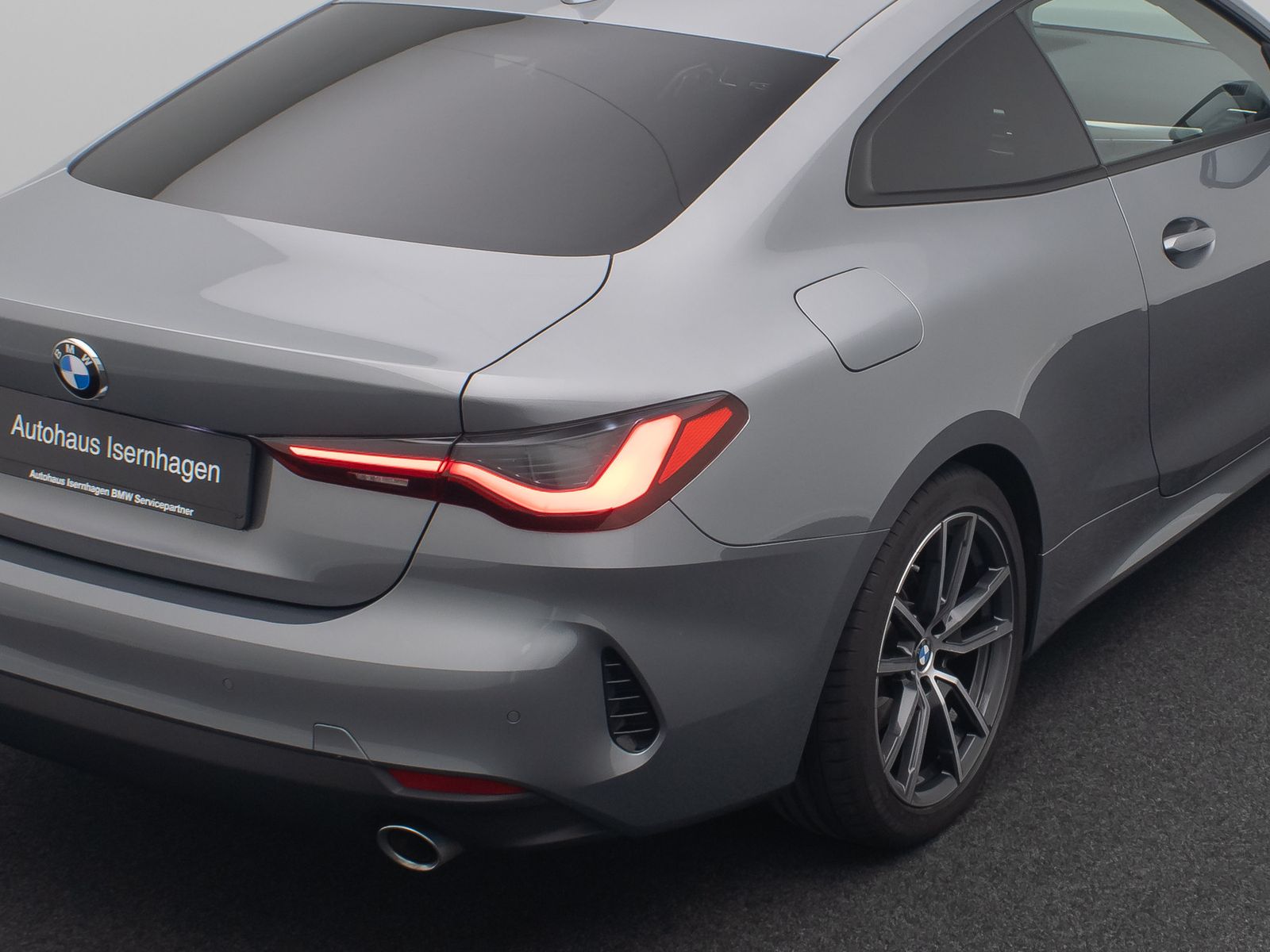 Fahrzeugabbildung BMW 420d Coup&eacute; Alarm HiFi DAB Sport Glasdach 18Zoll