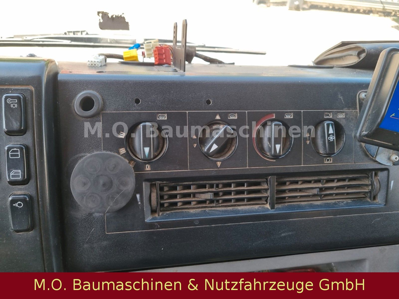 Fahrzeugabbildung Mercedes-Benz Vario 818 D / Euro 5  / Zöller Micro XL /