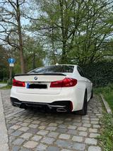 BMW 520d EfficientDynamics Edition A - - BMW 5 Series: Efficientdynamics Edition