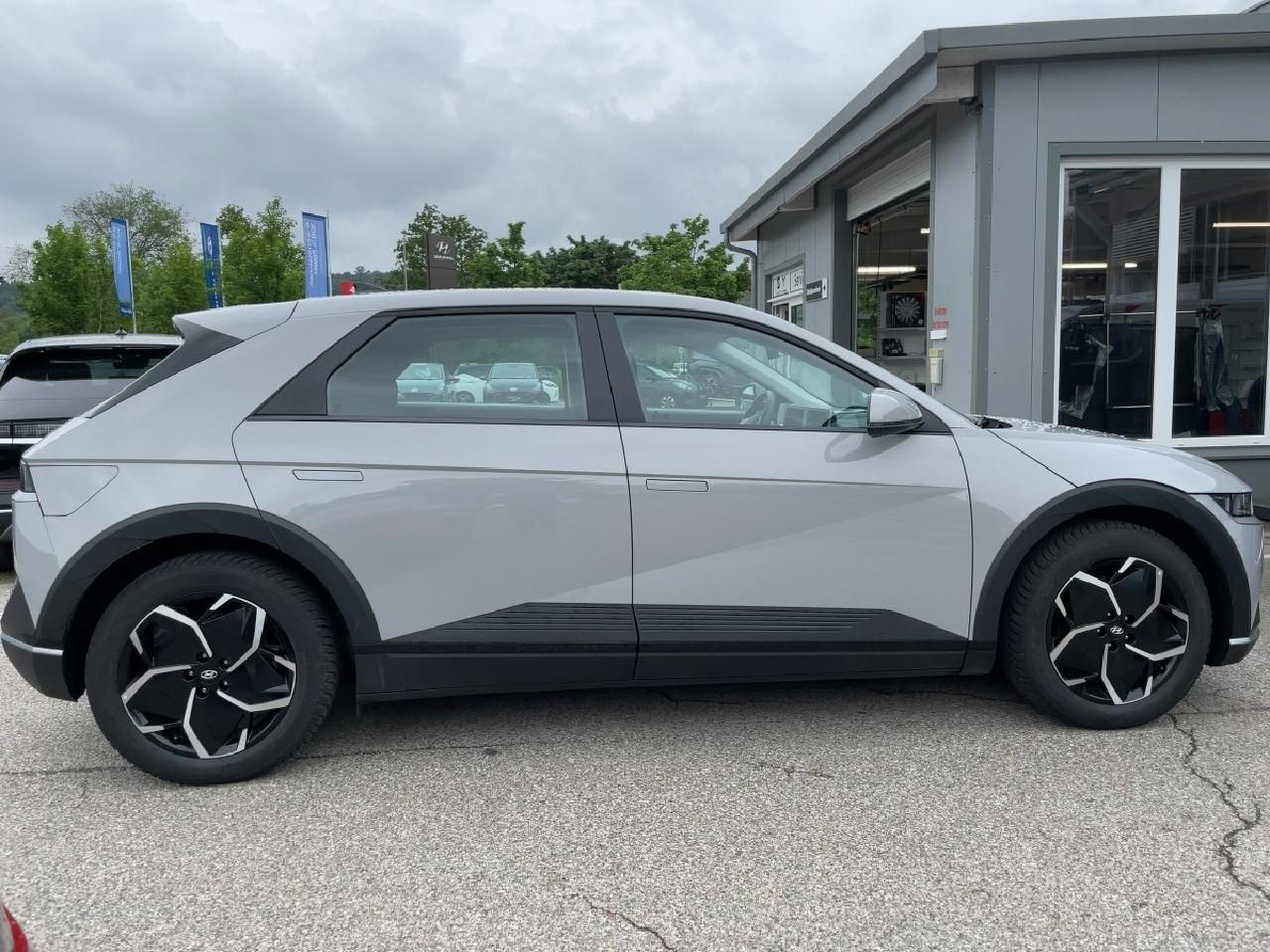 Fahrzeugabbildung Hyundai IONIQ 5 Basis Elektro + Effizienz-Paket
