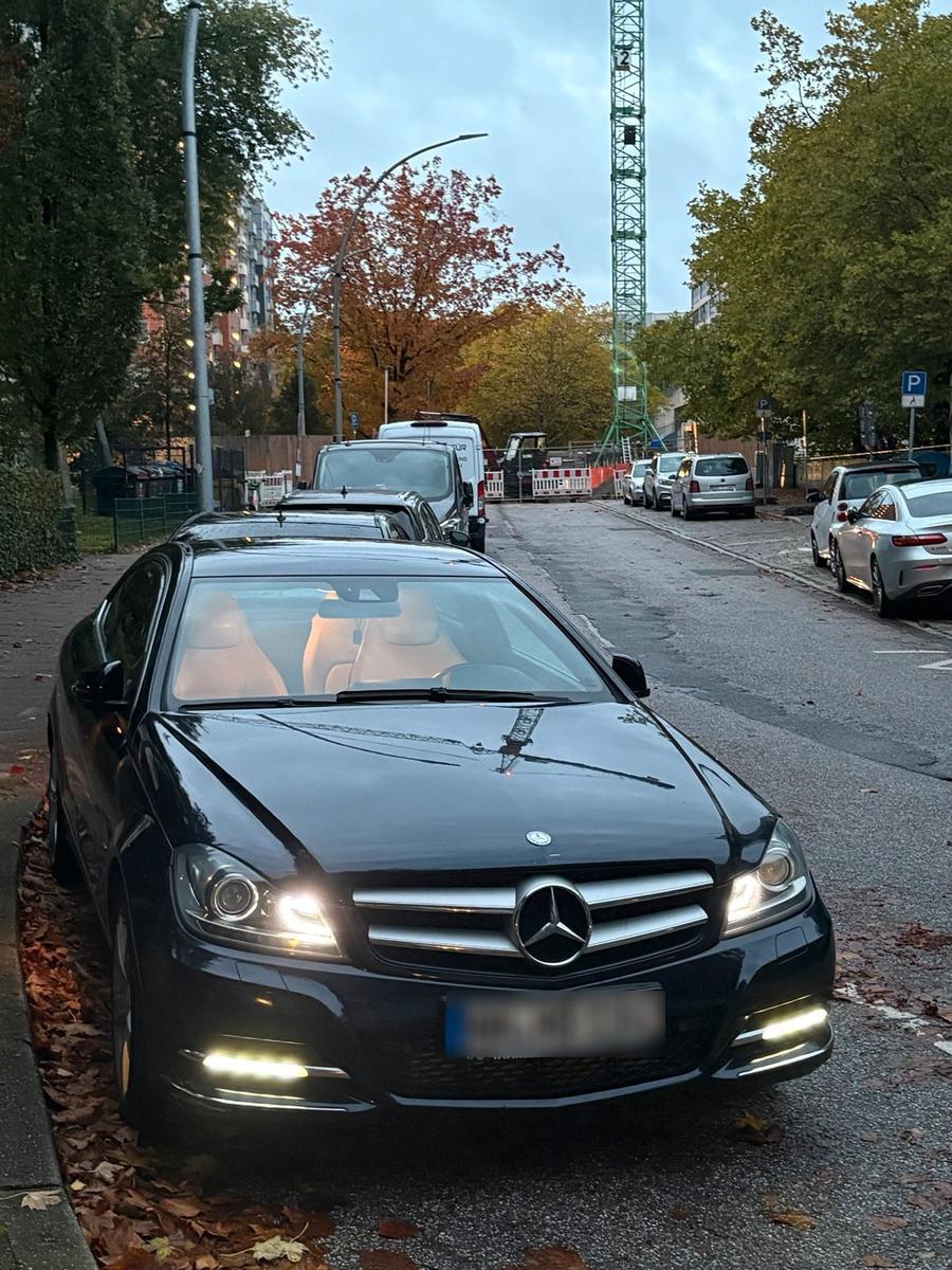 Mercedes-Benz C 220