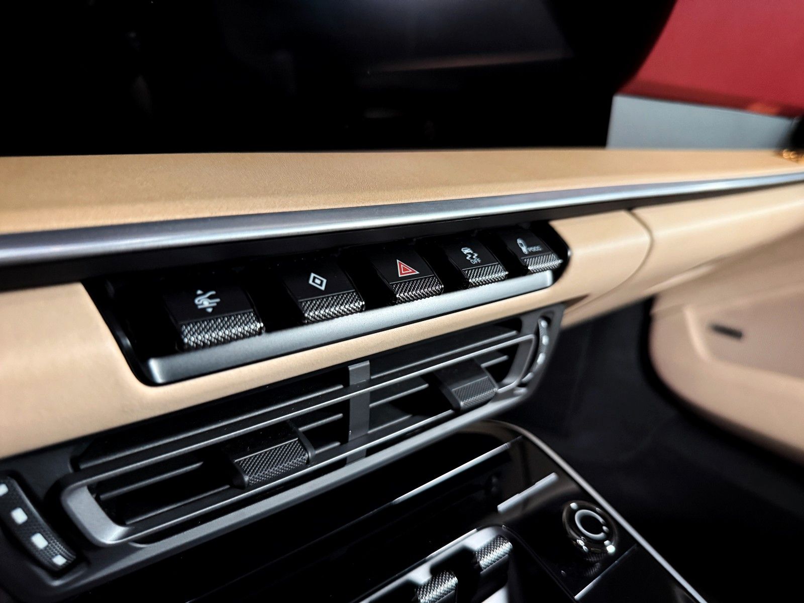 Fahrzeugabbildung Porsche 911 Targa 4 S Heritage + Lift + Approved + PCCB