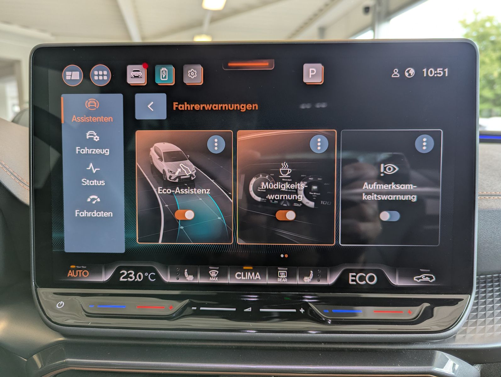 Fahrzeugabbildung CUPRA Leon 1.5 e-Hybrid Matrix Edge-Intelligent-Paket