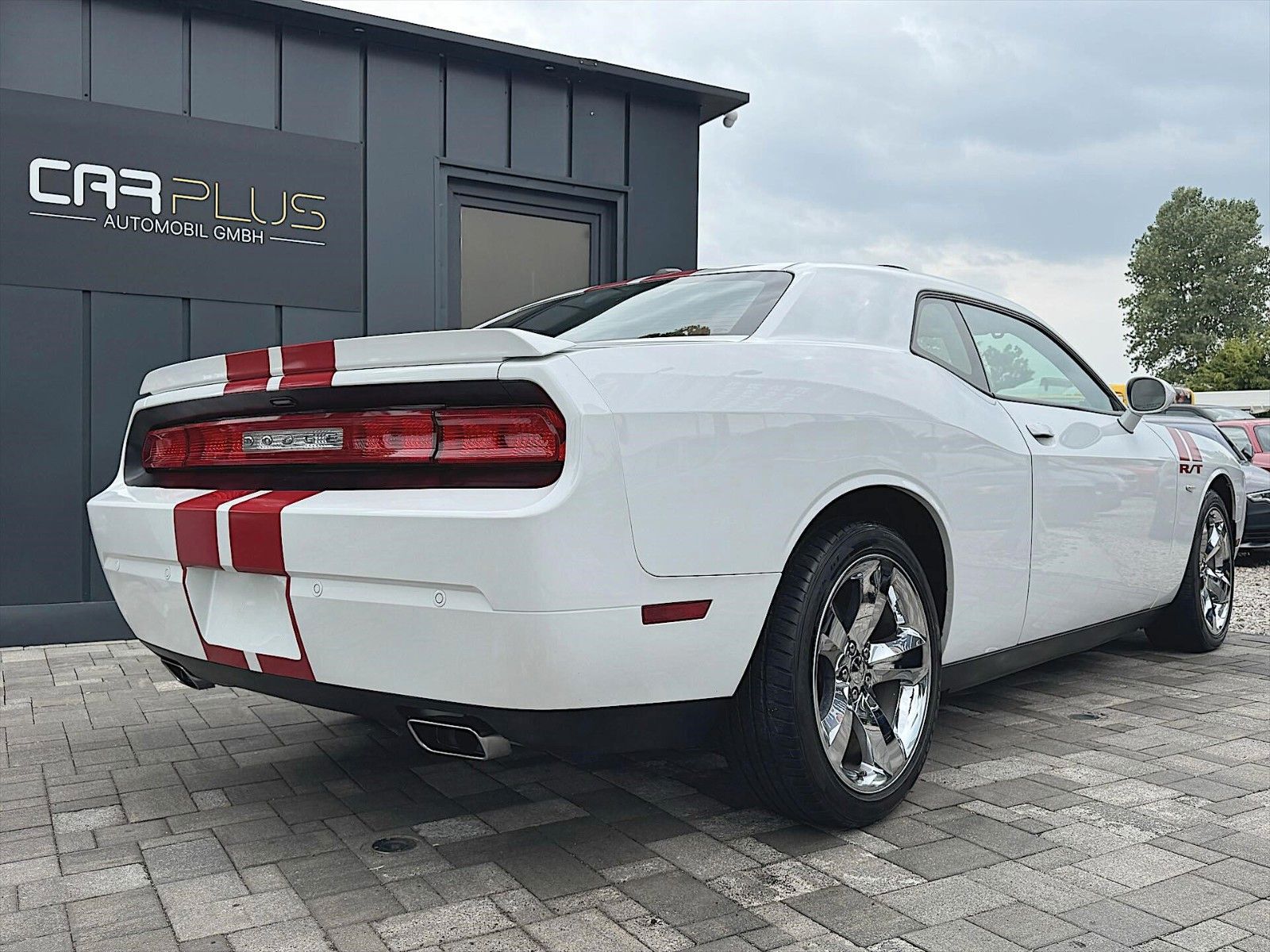 Fahrzeugabbildung Dodge Challenger 5.7 V8 HEMI R/T Sport Original 18tkm!