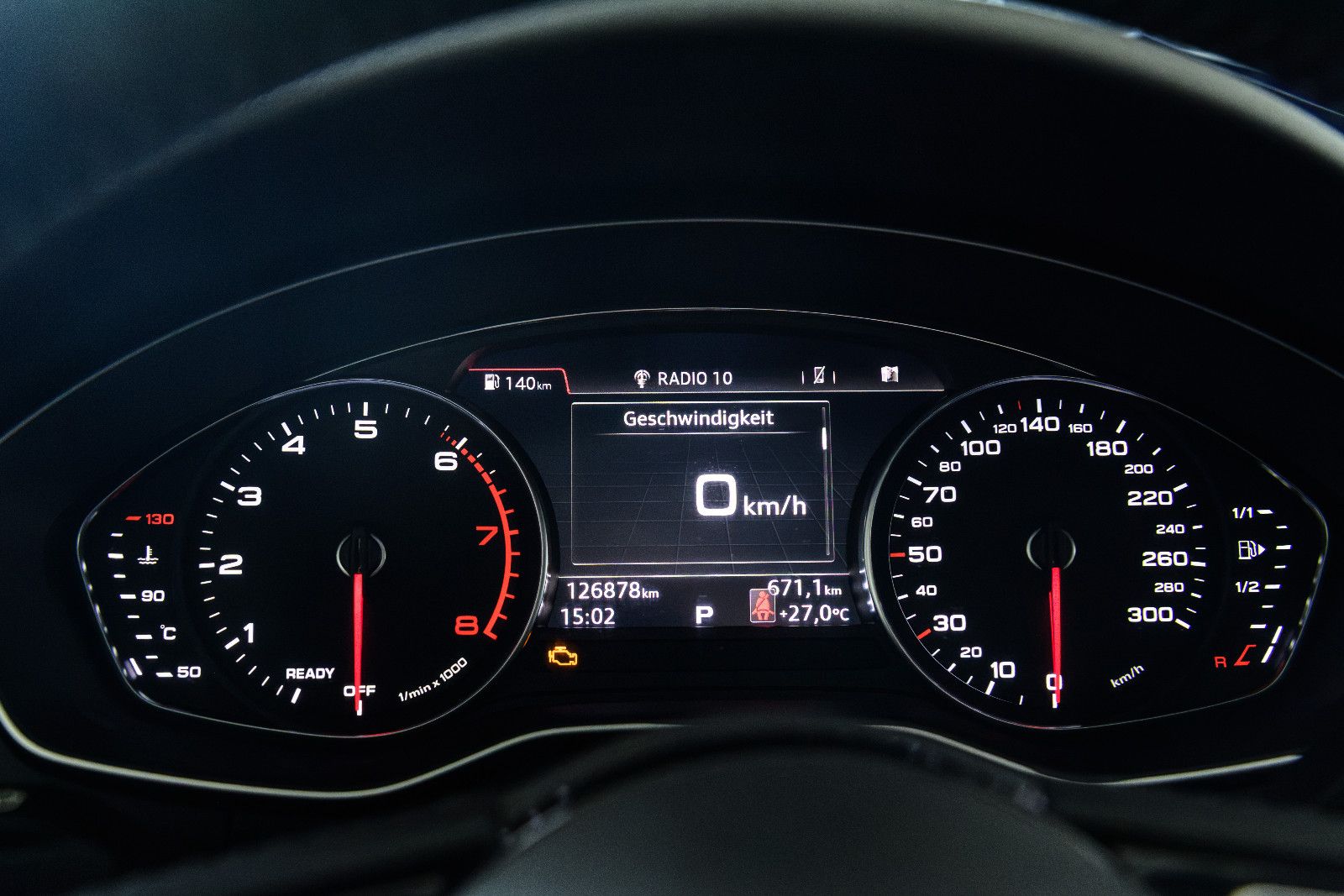 Fahrzeugabbildung Audi A4 Avant sport +LED +MICHELIN