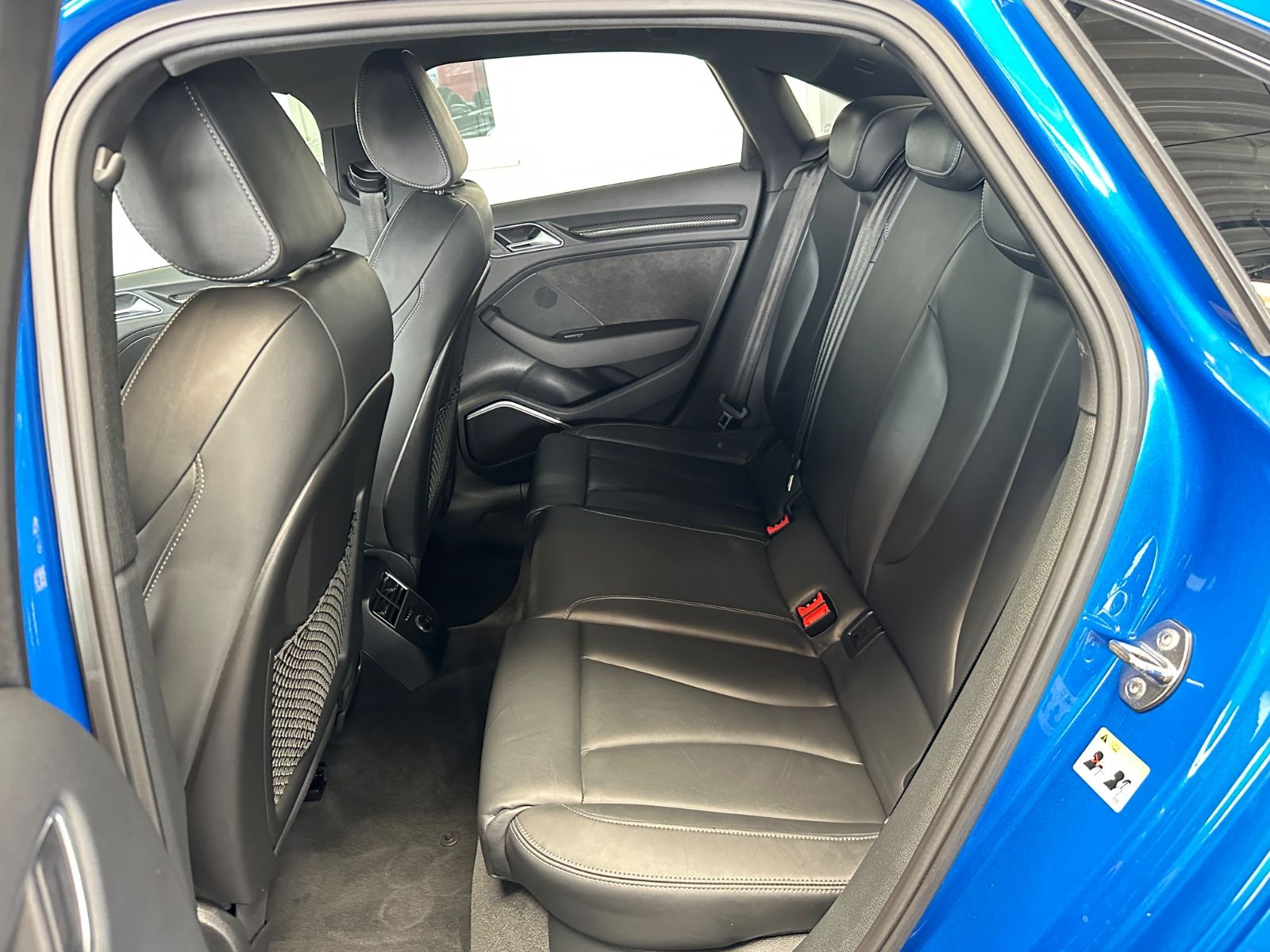 Audi RS 3 Lim. 2.5 TFSI quattro,RFK,B&O,KAMERA,GARANT foto 20