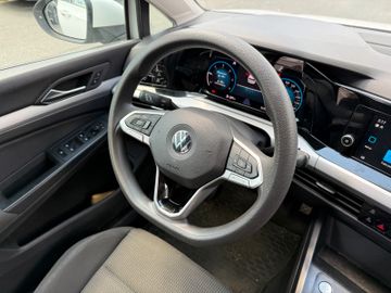 Volkswagen Golf - 5