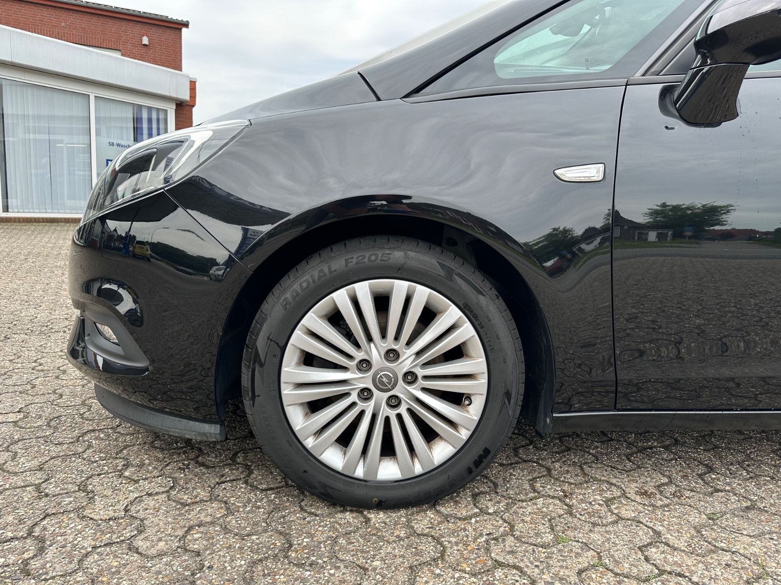 Fahrzeugabbildung Opel Zafira 1.4 Turbo ON 7-Sitze/Navi/Shzg/GRA/BT