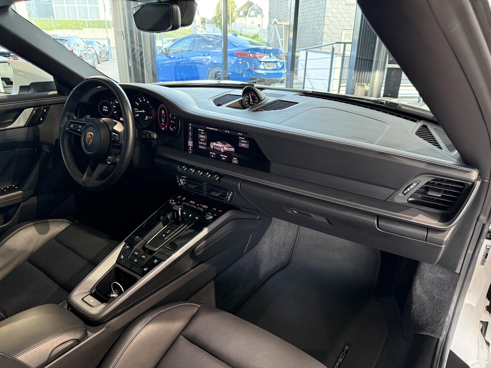Porsche 992 Carrera 4S Cabriolet PDK*CHRONO*