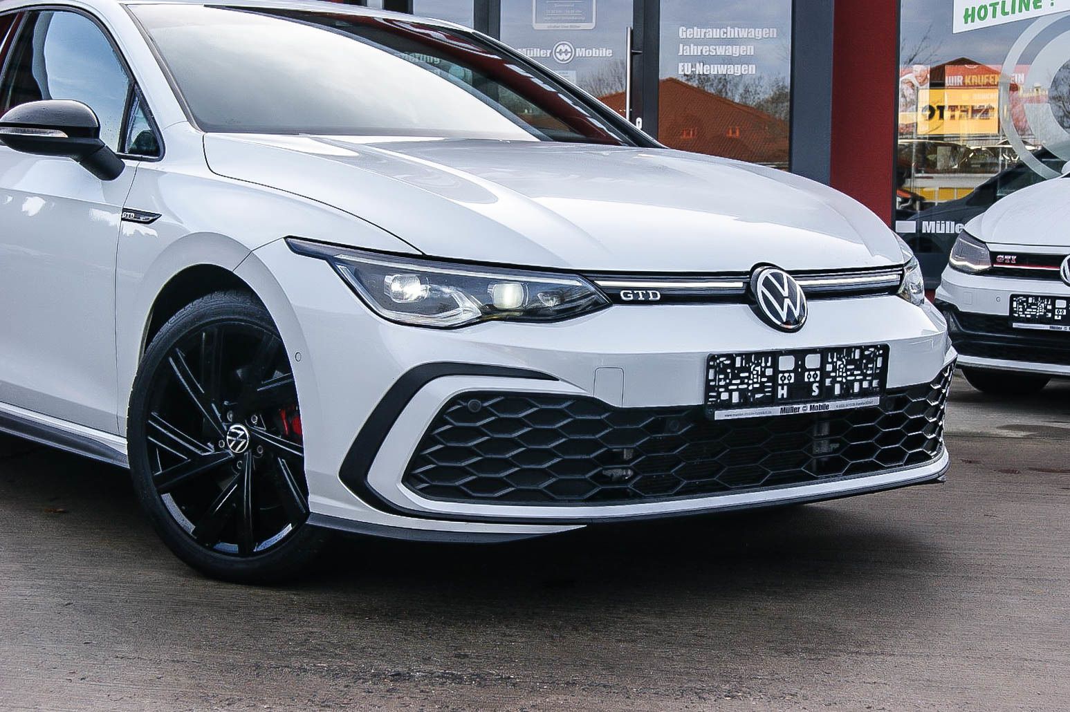 Fahrzeugabbildung Volkswagen Golf VIII GTD HARMAN-KARDON MATRIX STDHEZG ANHZV