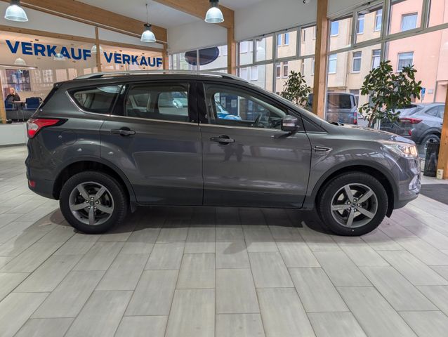 Ford Kuga Cool & Connect
