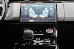 P530 V8 FIRST EDITION RED/BEIGE REAR SCREENS