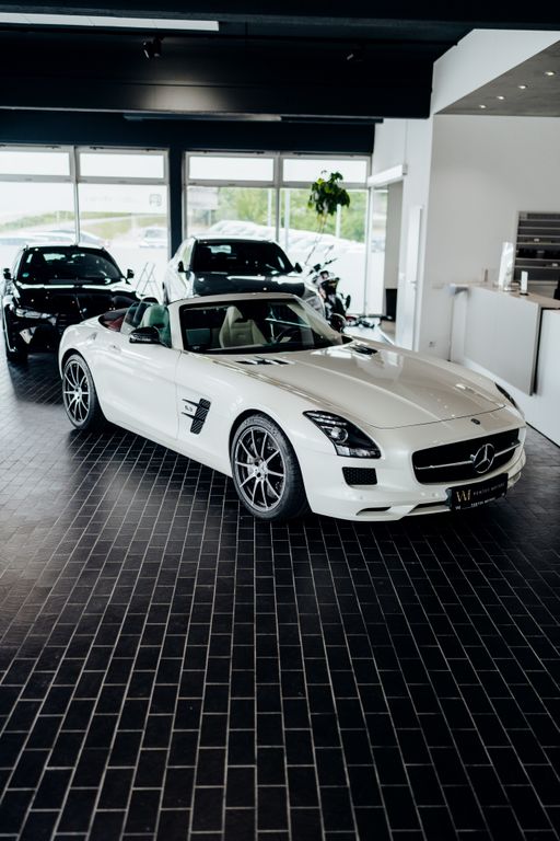 Mercedes-Benz SLS AMG
