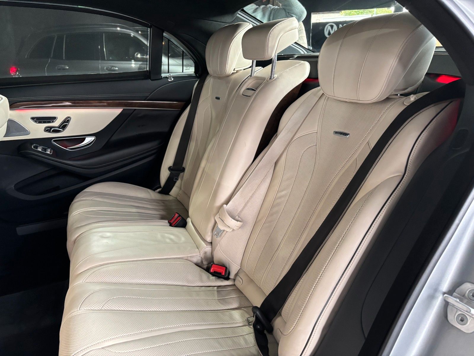 Fahrzeugabbildung Mercedes-Benz S 63 AMG L *Designo*Pano*Burmester*HUD*360KAM