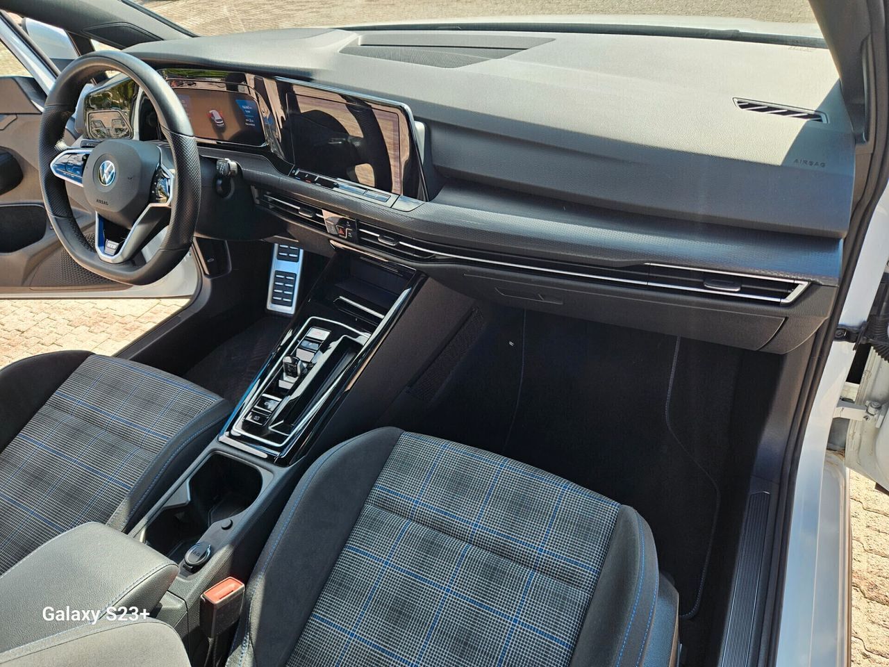 Volkswagen Golf GTE HYBRID elettrica/benzina imagem 2